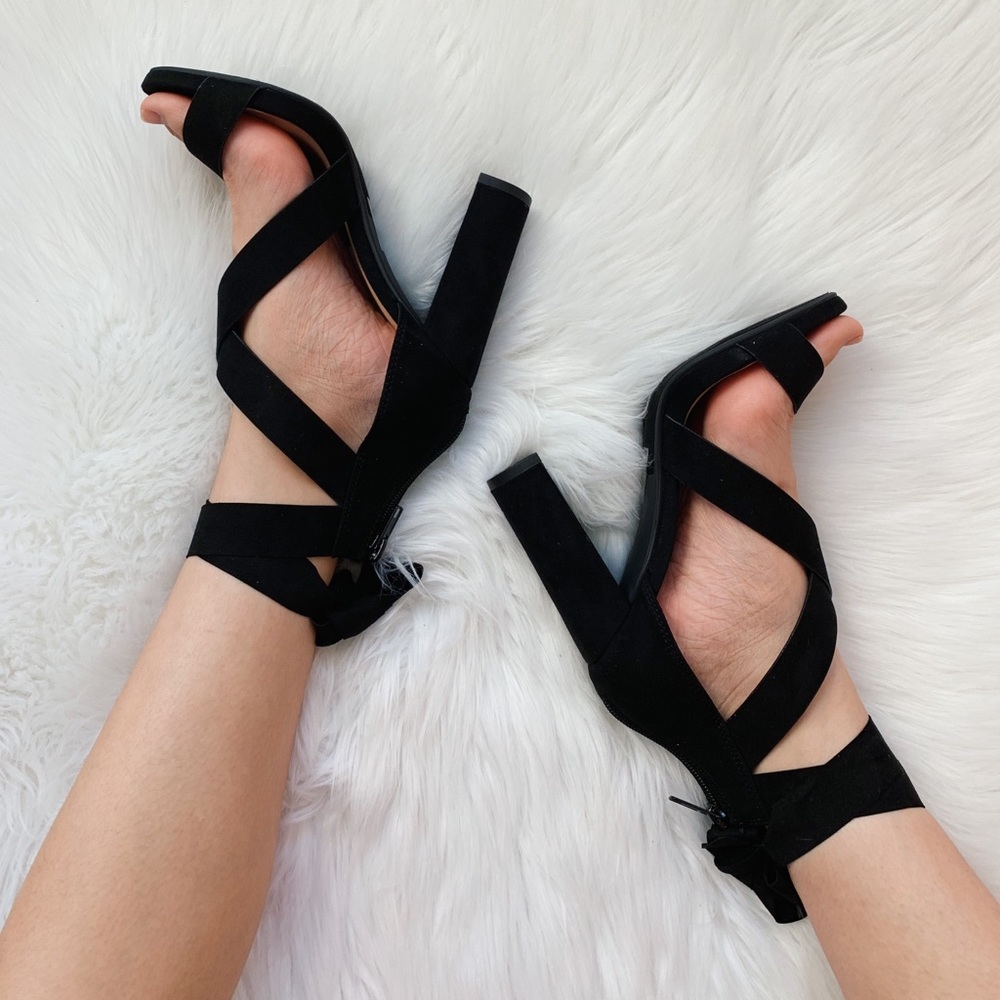 🆕 Krystle - Lace Up Heels - Picture 4 of 4